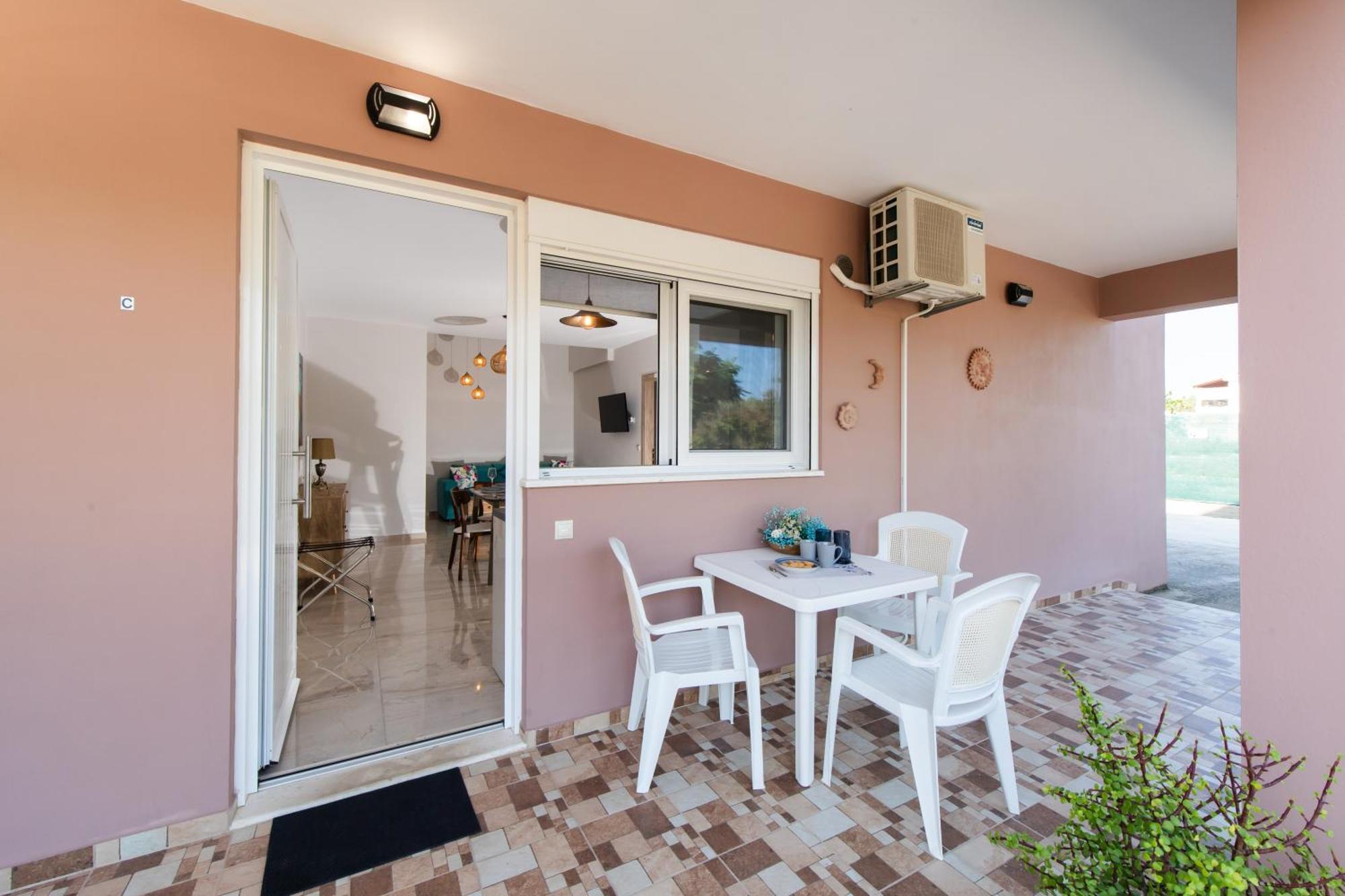 Ruellia Luxury Apartments Kalligoni Экстерьер фото